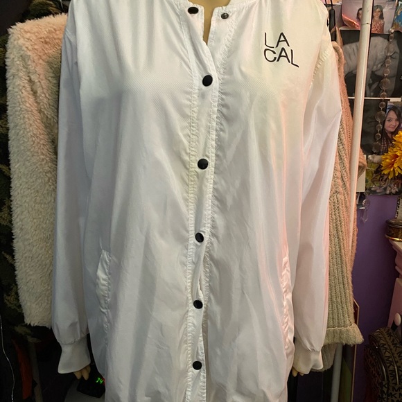 White jacket - Picture 2 of 2